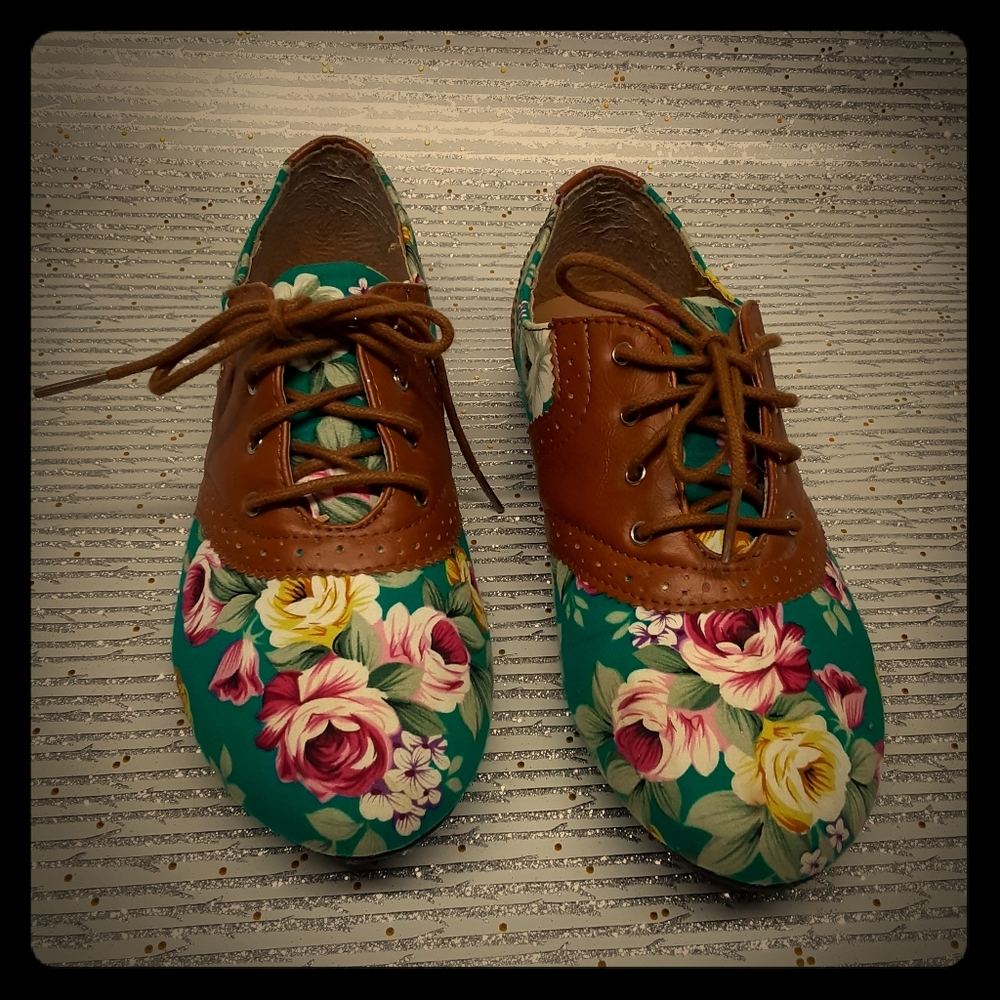 Floral shoes